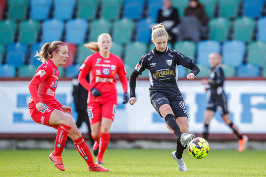 Göteborgs Rebecka Blomqvist och Linköpings Petra