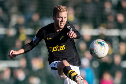 s Sebastian Larsson