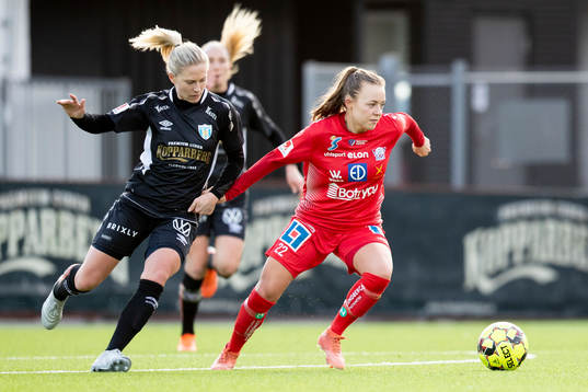 Linköpings Olga Adela Ahtinen mot Göteborgs Rebecka