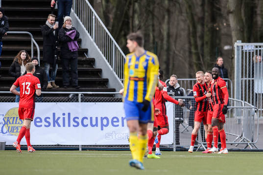 Östersunds spelare jublar