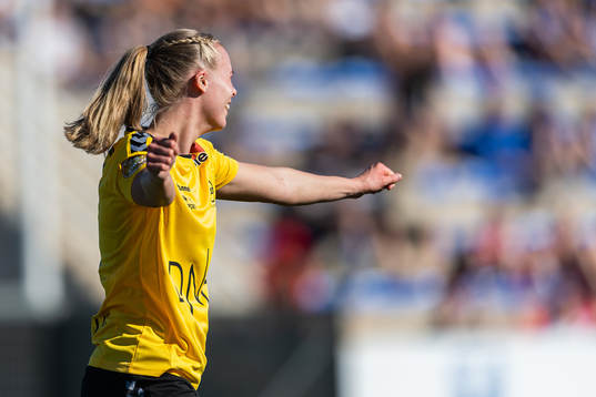 Nora Eide Lie of LSK Kvinner celebrates
