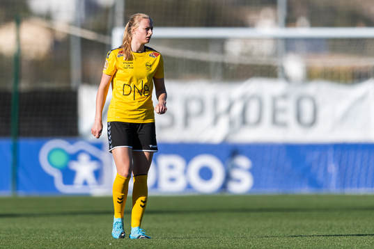 Mia Authen of LSK Kvinner