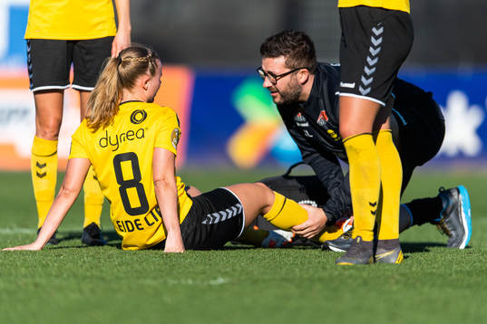 Nora Eide Lie of LSK Kvinner receives attention from
