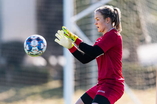 Goalkeeper Oda Marie Hove Bogstad of Sandviken