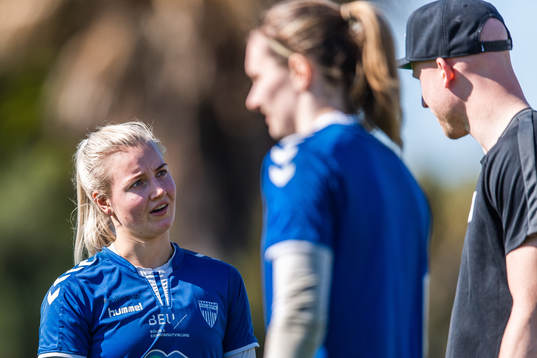 Goalkeeper Hildegunn Sævik of Kolbotn