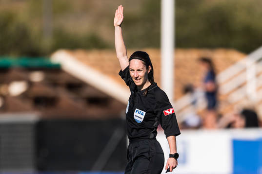 Referee Henrikke Nervik