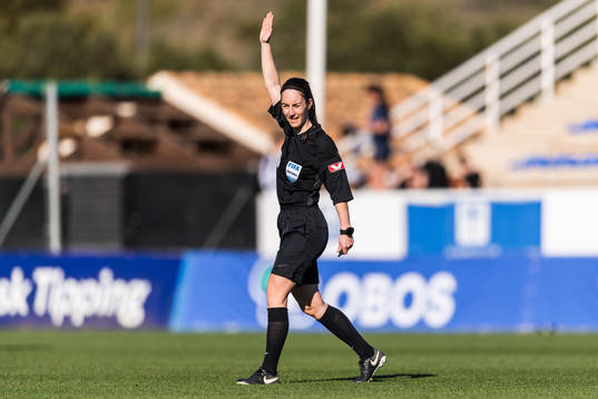 Referee Henrikke Nervik