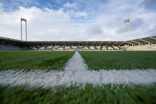 Bravida Arena interiört innan fotbollsmatchen i Svenska