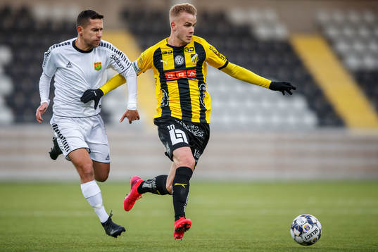 Gais Predrag Randjelovic och Häckens Jasse Tuominen