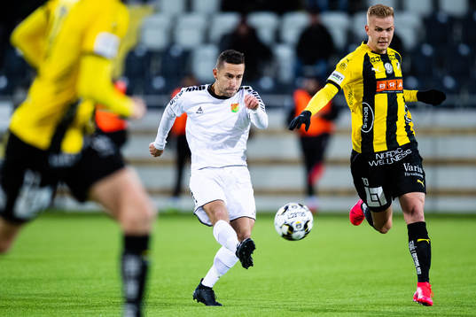 Gais Predrag Randjelovic och Häckens Jasse Tuominen