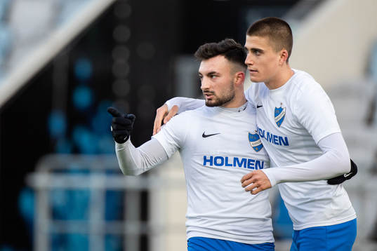 Norrköpings Sead Haksabanovic och Carl Björk jublar