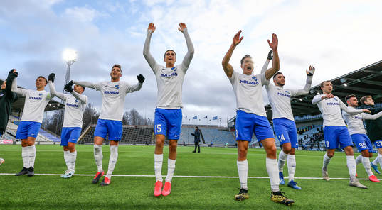 IFK Norrköpings spelare jublar