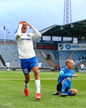 IFK Norrköpings Carl Björk reagerar