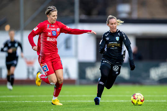 Linköpings Lina Hurtig mot Göteborgs Julia Roddar