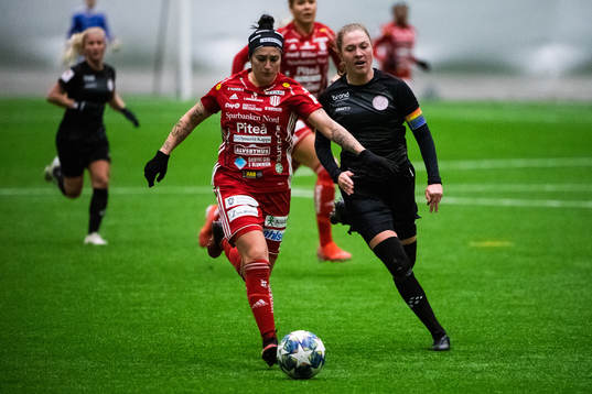 Piteås Fernanda Da Silva och Uppsalas Märta Säfström