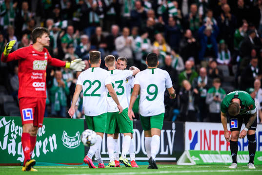 Hammarbys Aron Johannsson och Alexander Kacaniklic jublar