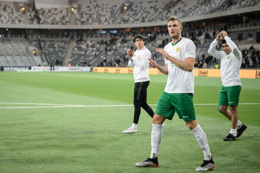 Hammarbys Richard Magyar jublar
