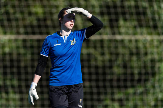 Goalkeeper Karen Oline Sneve of Lyn