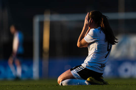 Elen Melhus of Rosenborg in pain