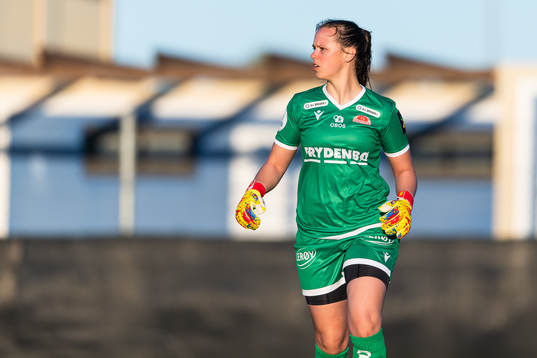 Goalkeeper Sandra Stavenes of Sandviken