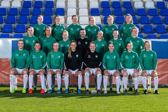 Klepp poses for a team photo