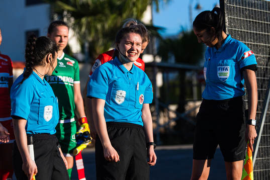 Referee Karoline Jensen