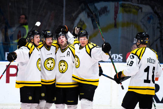 Brynäs Emil Molin , Linus Ölund , Greg Scott, Nicklas
