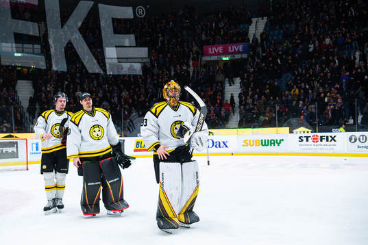 Brynäs målvakt Samuel Ersson deppar