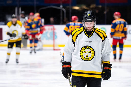 Brynäs Niclas Andersén deppar