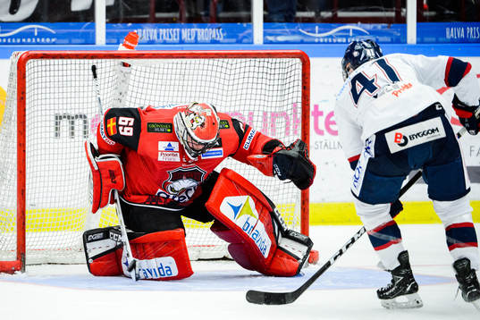 Linköpings Broc Little oroar framför Malmö Redhawks