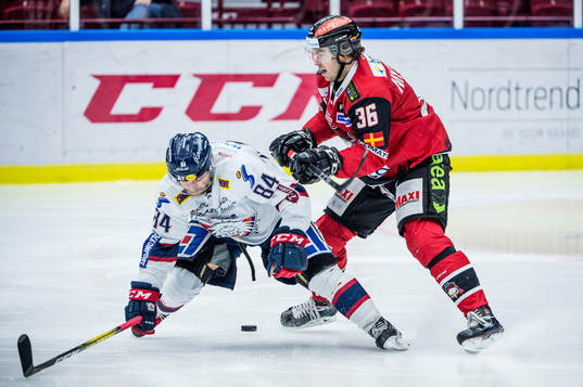 Linköpings Jimmy Andersson mot Malmö Redhawks Matias