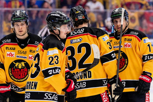 Luleås Jesper Sellgren jublar