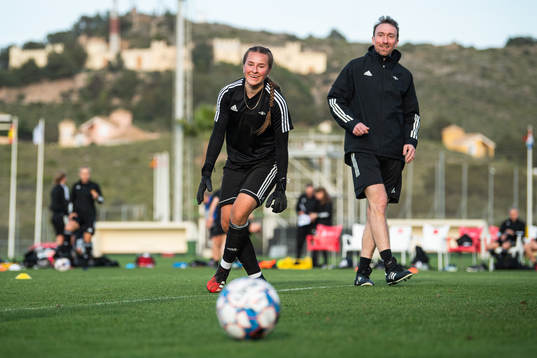 Goalkeeper Rugile Maria Rulyte and Steinar Lein, head coach