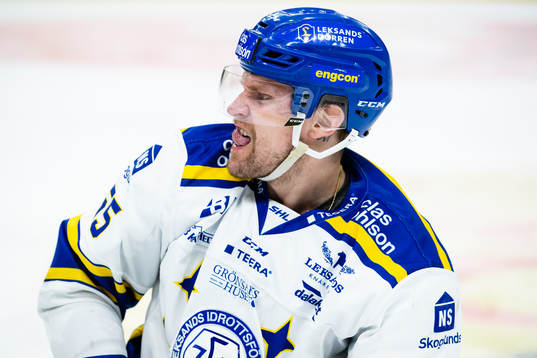Leksands Jonas Ahnelöv liggande
