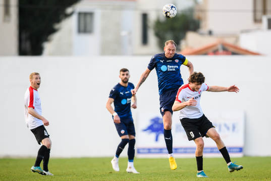 Helsingborgs Andreas Granqvist och Tekstilshchiks Aleksandr