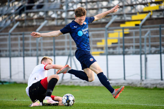 Tekstilshchiks Denis Fomin och Helsingborgs Filip Sjöberg