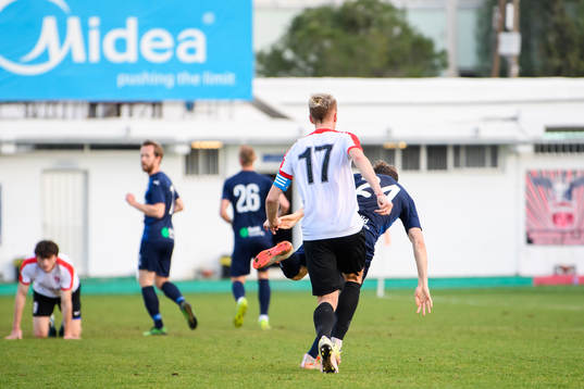 Tekstilshchiks Denis Fomin puttar Helsingborgs Filip