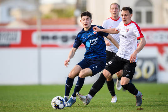 Helsingborgs Armin Gigovic och Tekstilshchiks Aleksandr