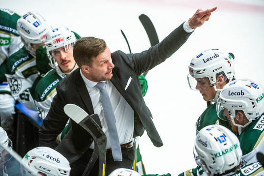 Färjestads huvudtränare Johan Pennerborn