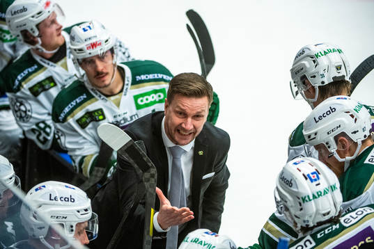 Färjestads huvudtränare Johan Pennerborn