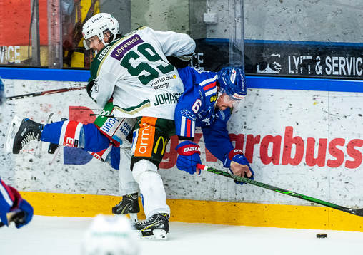Oskarshamns Jesper Dahlroth och Färjestads Linus Johansson