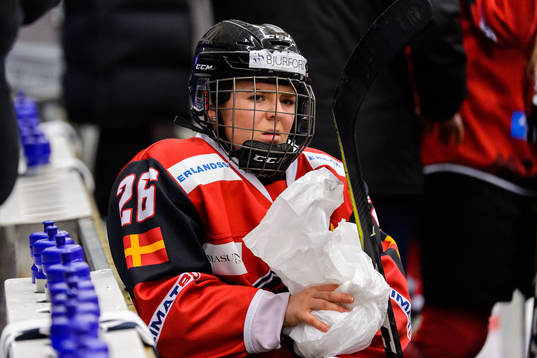 Malmö Redhawks Annie Svärd har ont