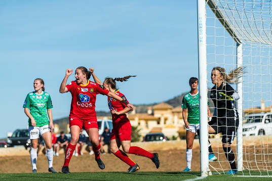 Ragne Hagen Svastuen of Røa celebrates