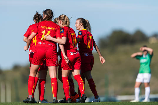 Ragne Hagen Svastuen, Linn Huseby and Oline Brekke Fuglem