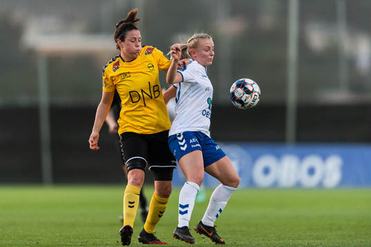 Isabell Bachor of LSK Kvinner and Tone Bettina Pirisi of