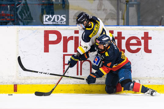 s Danielle Stone och Djurgårdens Wilma Germundsson Wäng