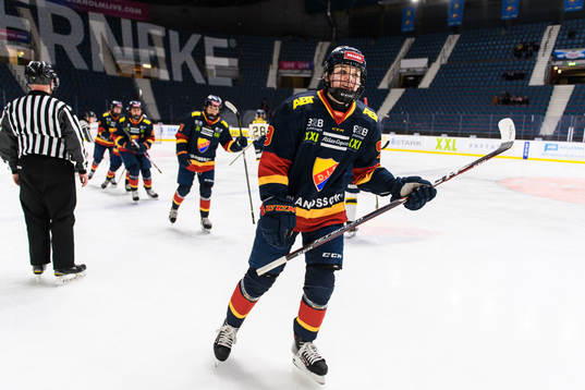 Djurgårdens Josefin Bouveng jublar