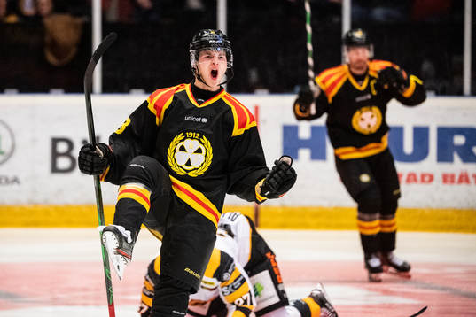 Brynäs Victor Söderström jublar