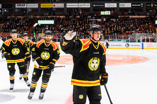 Brynäs Victor Söderström jublar