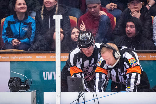 Domare Andreas Harnebring och Domare Richard Magnusson